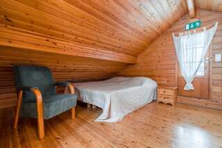 Дома для отпуска Lomaperkkiö Cottages Korholanmäki Коттедж с 3 спальнями и сауной-6