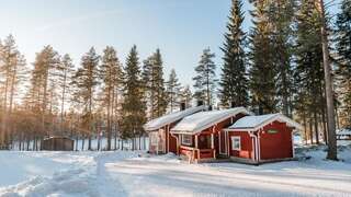 Дома для отпуска Lomaperkkiö Cottages Korholanmäki Большой коттедж с 2 спальнями и сауной-11