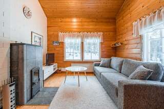 Дома для отпуска Lomaperkkiö Cottages Korholanmäki Большой коттедж с 2 спальнями и сауной-3